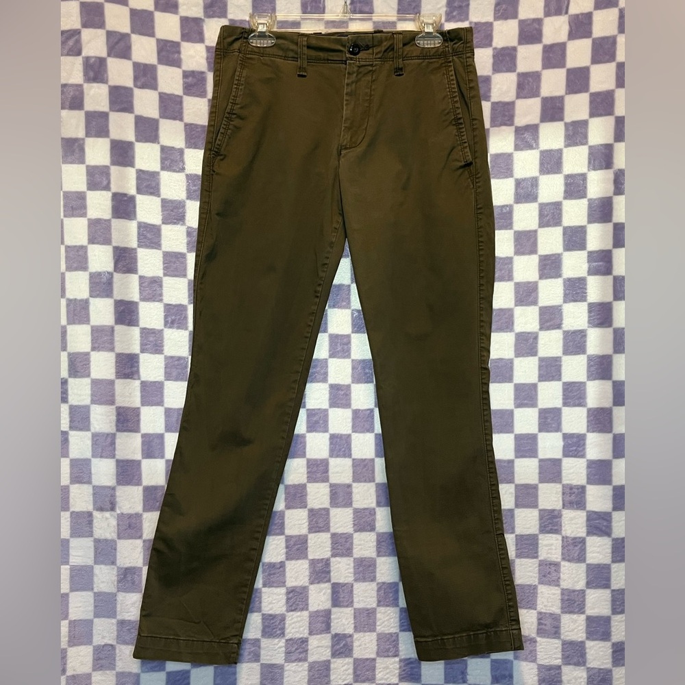 🛍️ GAPKhaki’s Men's Lived-In Slim Stretch Khakis